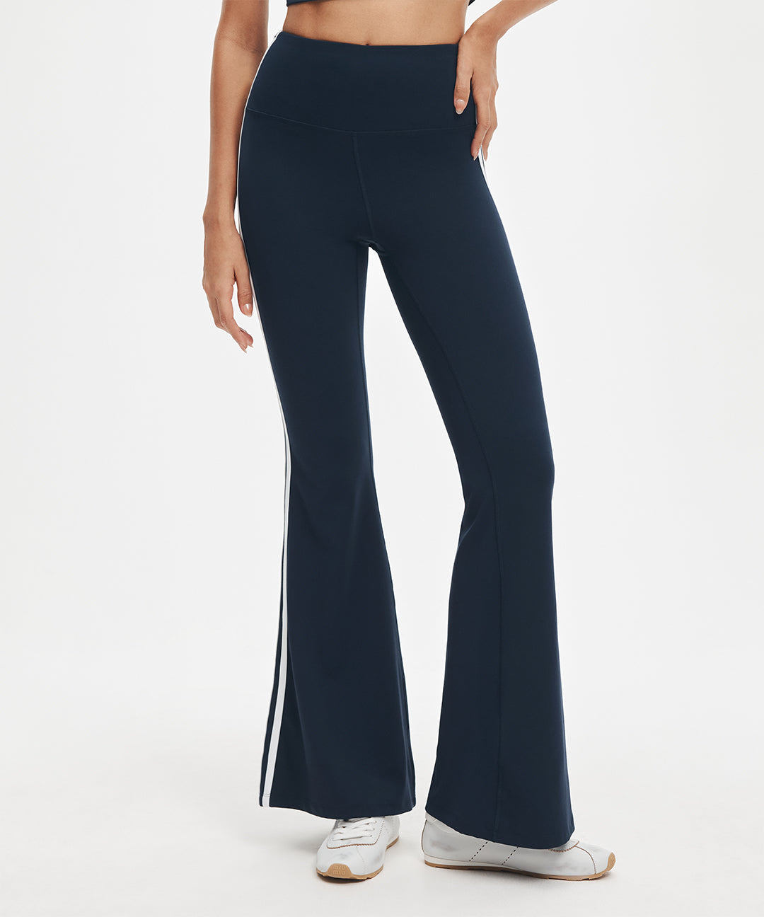 Longjaw™ Double-Trim Flared Legging 31.5''