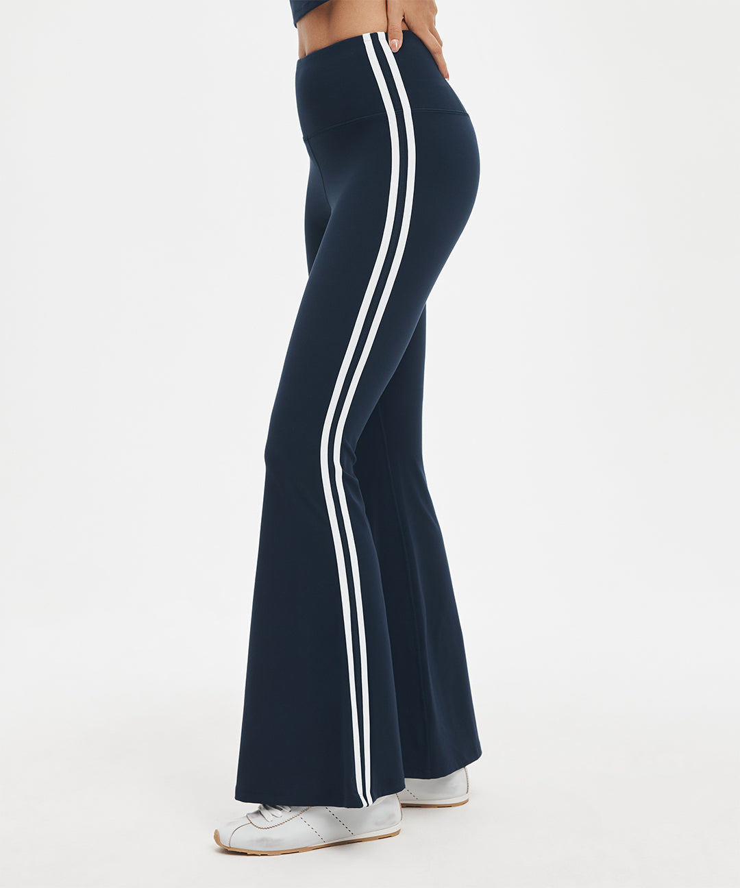 Longjaw™ Double-Trim Flared Legging 31.5''