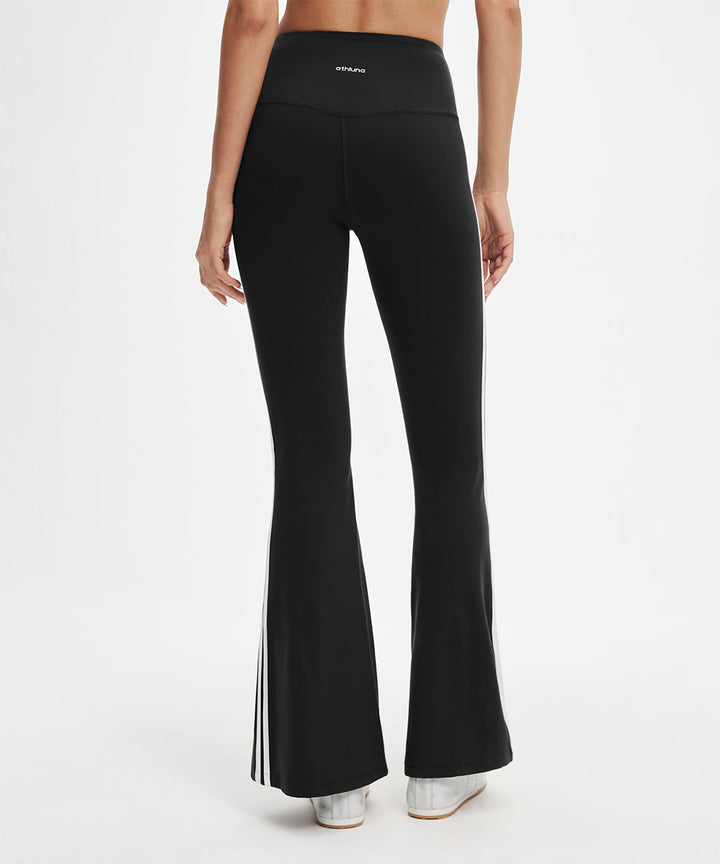 Longjaw™ Double-Trim Flared Legging 31.5&