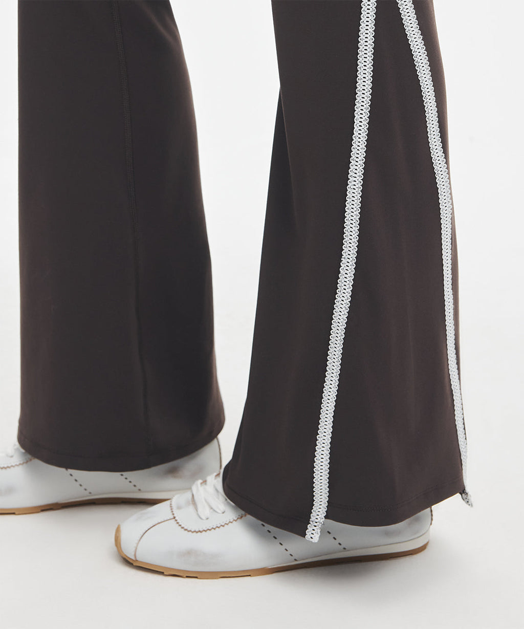 Longjaw™ Contrast Lace Flared Legging 31.5''